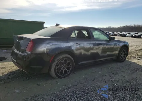 2016 Chrysler 300 S z USA, uszkodzony, nr VIN 2C3CCAGG6GH270440